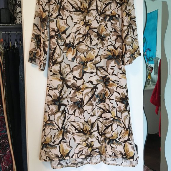 Flowery Dress - Picture 2 of 4